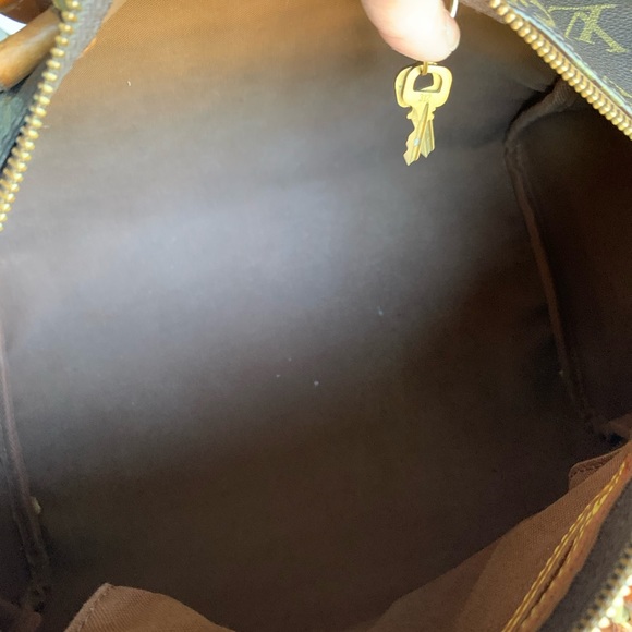 Louis Vuitton Brown Satchel with Iconic Monogram - Picture 12 of 14